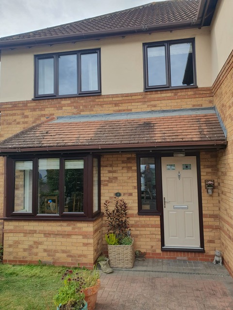 Rosewood Windows With Cream Upvc Door